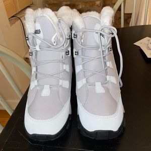 Grey winter boots
